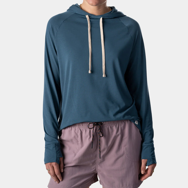 Load image into Gallery viewer, Duck Camp W&#39;s Lightweight Bamboo Hoodie
