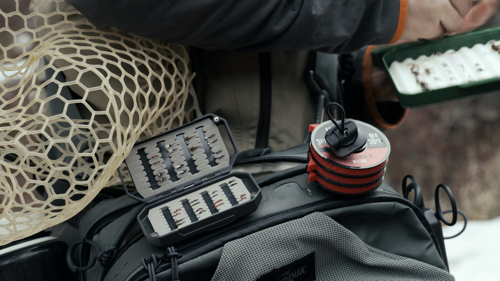 Umpqua Link Hatchvault Essential