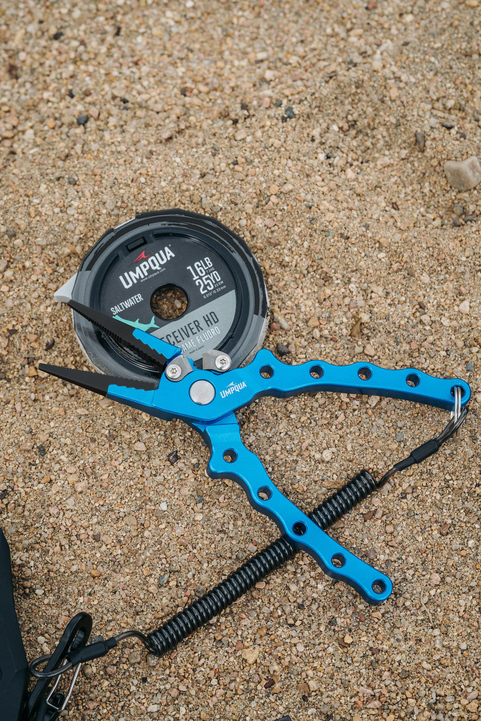 Umpqua River Run Big Game Plier w/ Holster