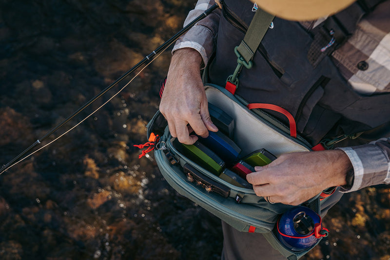 Load image into Gallery viewer, Umpqua North Fork Waist Pack 5L
