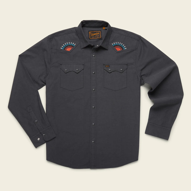 Load image into Gallery viewer, Howler Bros Crosscut Deluxe Snapshirt - SALE
