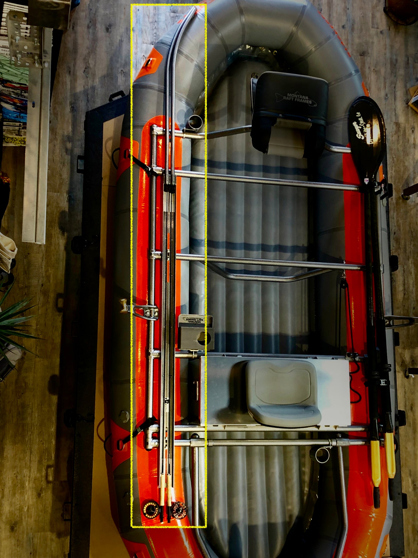 Montana Raft Frames Rod Dog Rod Holder - Powder Coated